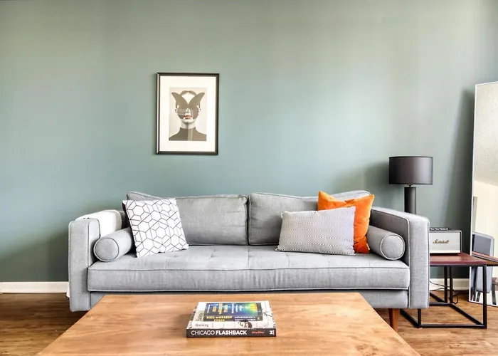 River N 1br W Gym Wd Nr Magnificent Mile Chi-54